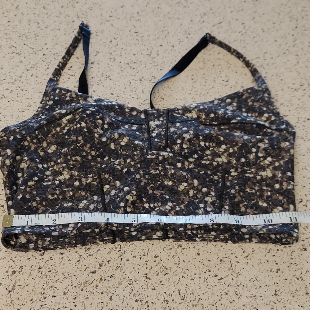 Lululemon Women's Bra Size 4 - Picture 4 of 8